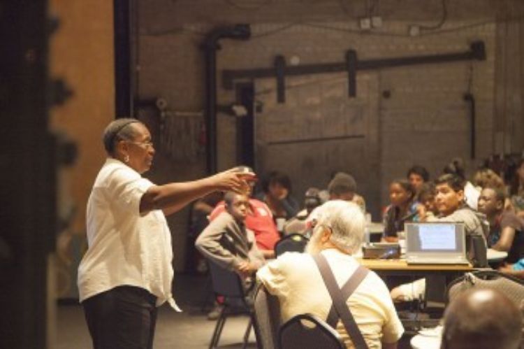 Betti Wiggins speaking at the Muskegon Frauenthal Center. Photo Courtesy of Community Foundation for Muskegon County.