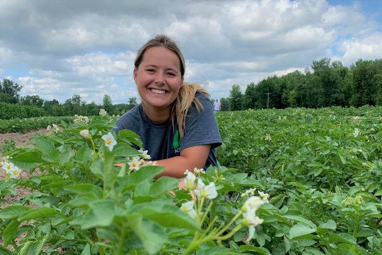 Samantha Thompson was a research intern for AgroLiquid in St. Johns, Michigan, during 2019. The experience helped her develop research skills while measuring soil respiration in experimental plots and crops.