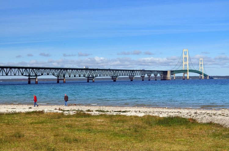 The Straits of Mackinac connect Lake Huron and Lake Michigan and critics of the Enbridge pipeline worry any break would endanger the water that is economically and ecologically vital to the region. Photo: Todd Marsee | Michigan Sea Grant