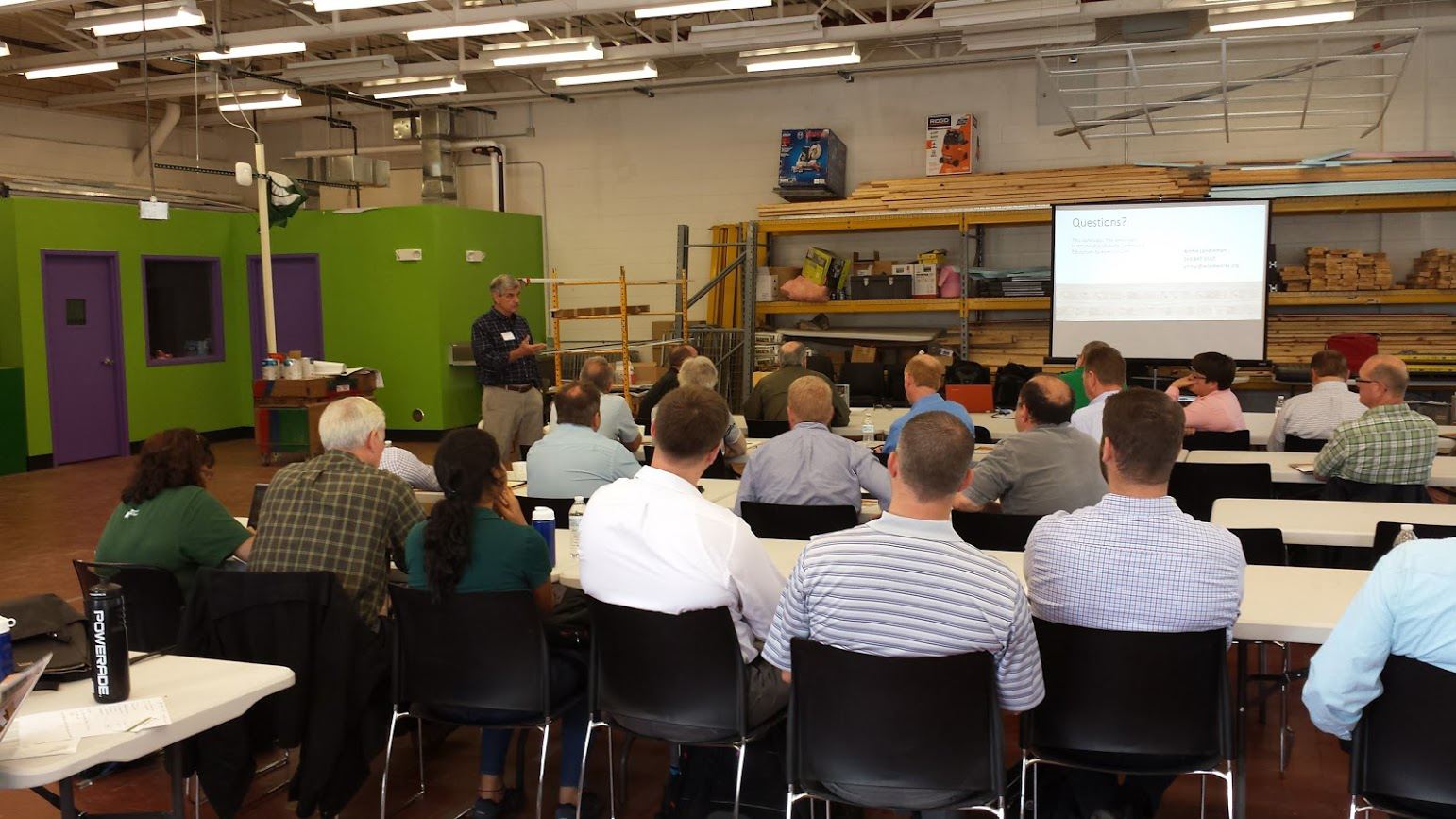 Photo of a workshop taking place at the Construction Management Lab.