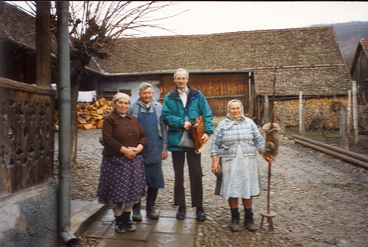 Schmid_with_Peasant_family_date_unknow