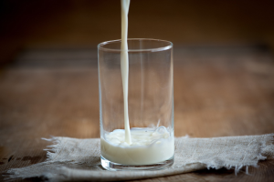 Confusion in the milk aisle: Whole milk or skim milk?