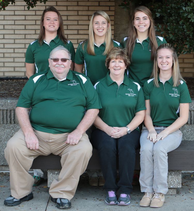 Michigan 4-H dairy quiz bowl team. From top left: Jessica Nash, Miriah Dershem, Madeline Meyer. From bottom left: Rodney Pennock (coach), Luann Learner (coach), Carmen Hicks. Photo: North American 4-H Invitational Dairy Quiz Bowl Contest.