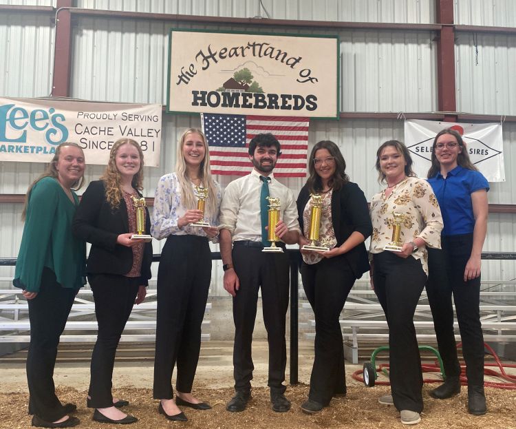 Collegiate division Dairy Cattle Judging Team at Western National Spring Show in Utah
