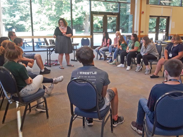 Author Amanda Rotach Lamkin talks to students