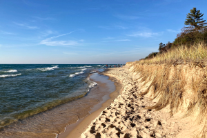 Shoreline communities and residents take note: New 5-session email class offers introductory lessons on Great Lakes coastal planning and zoning
