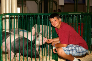 Leslie teen donates his pig to local Marine’s Ingham County 4-H Memorial Fund