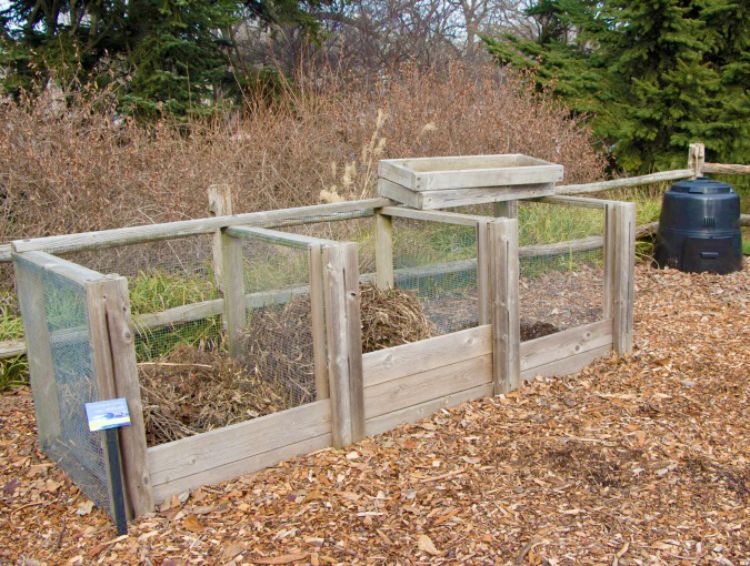 Compost pile. Photo credit: Aaron Haber, Flickr.com