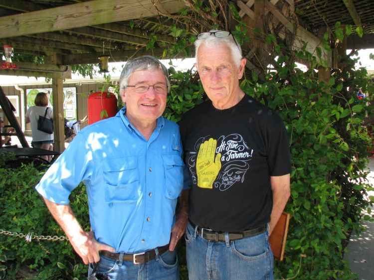 George Bird (right) with Jerry Dewitt at honors event for NCR-SARE Heroes.