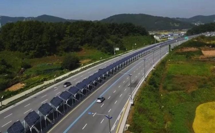 20 mile bike path in Daejeon, South Korea. YouTube snapshot