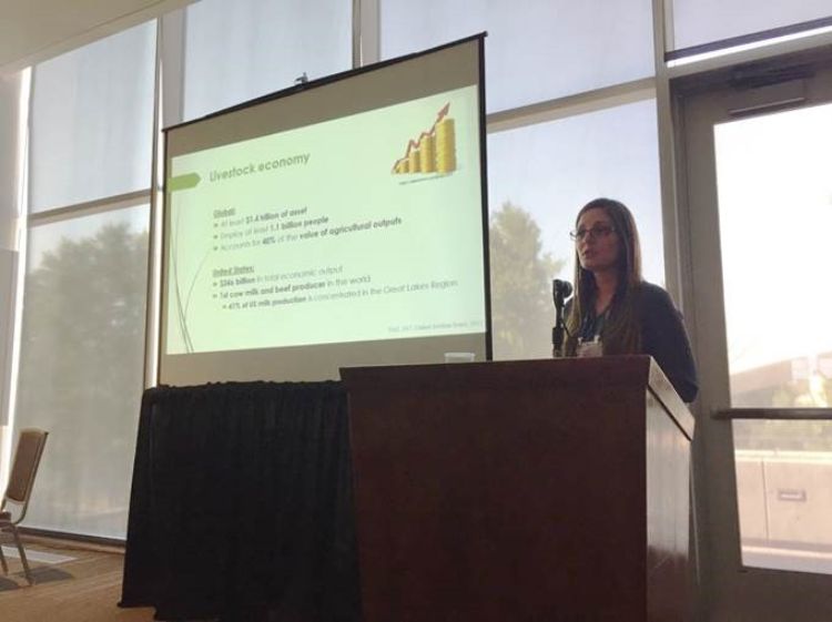 Photo of Melissa Rojas-Downing at ASABE conference