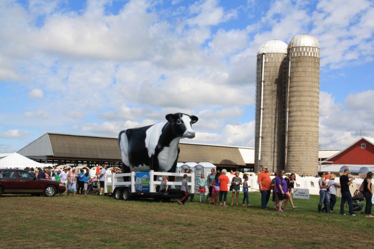 2017 Breakfast on the Farm, Ottawa County on June 24, 2017, J&J Dairy, Marne, MI. (Photo by Mindy Tape, MSU Extension)