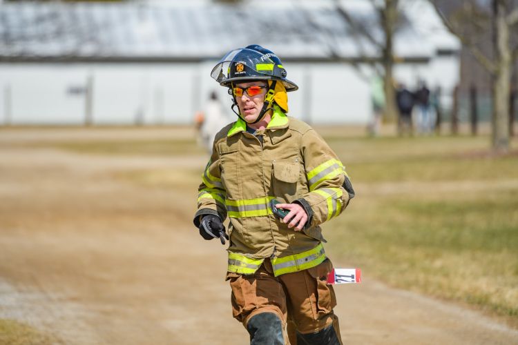 Bob Bates ran in his full firemen's personal protective gear at the 2018 Hoofin' it for Horses 5k event. Photo by Dane Robison, TimeFrame Photography.