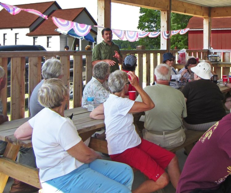 Joe Nohner explains his research to lakeshore property owners. Photo credit: Joe Nohner, Michigan State University