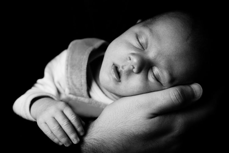 Sleep is very important for not only parents, but also their children. Photo credit: Pixabay.