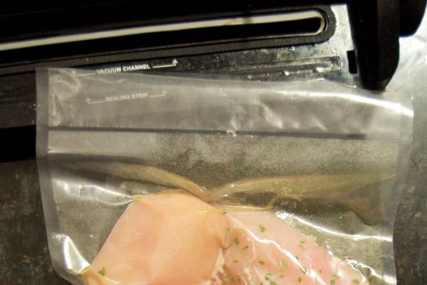 Vacuum-sealed food: What are the food safety concerns? - Safe Food