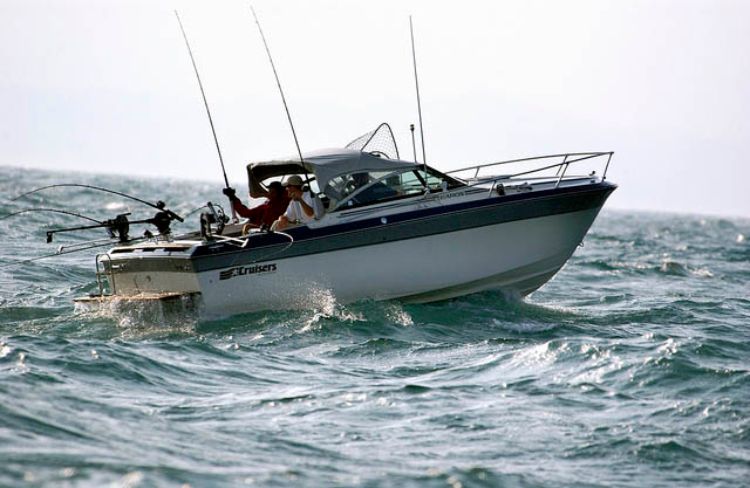 Charter boat fishing season provides for significant and positive economic impacts in Michigan's coastal communities. Photo credit: Michigan Sea Grant.