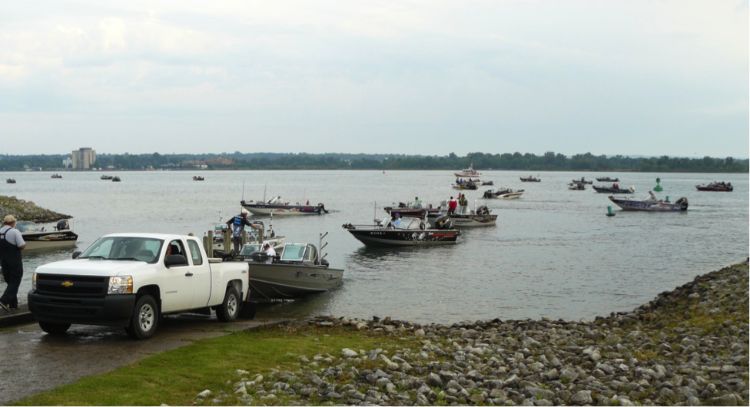 Catch-and-release tournament anglers launch in the morning and bring fish back to the weigh in site after a day’s fishing. Photo: Dan O'Keefe | Michigan Sea Grant