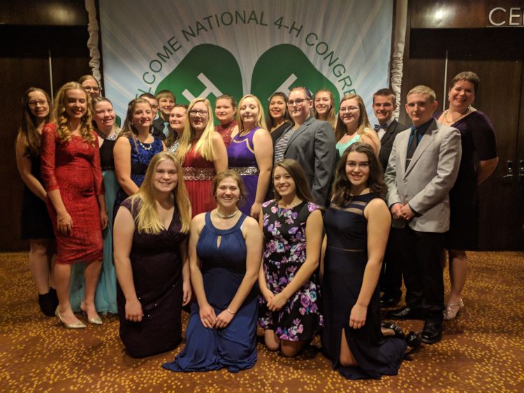 Michigan delegates to the 2017 National 4-H Congress enjoy the Congress Gala. Photo by Matt Newman.