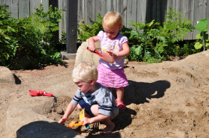Easy ways to incorporate physical activity into your child’s outdoor play