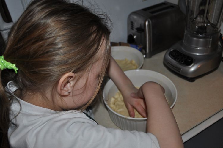 Cooking with your kids can be fun!