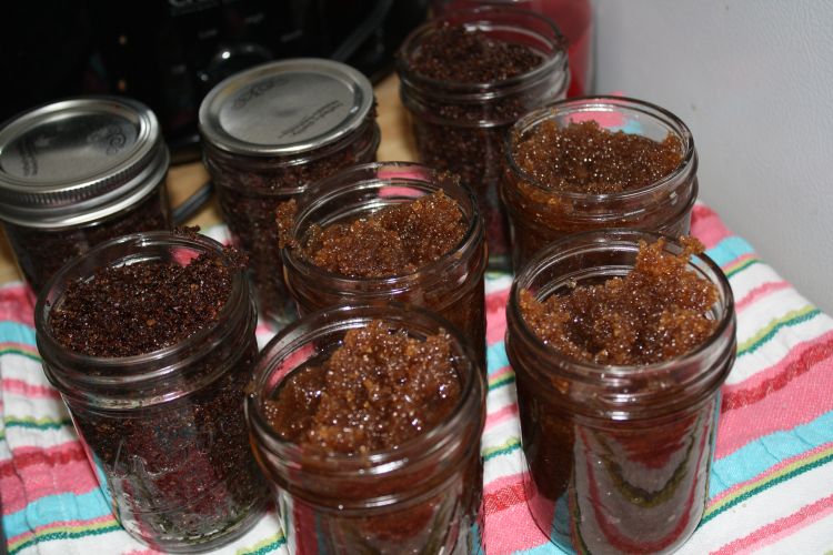 the gentlest homemade facial scrub