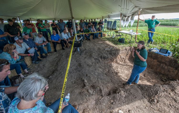 Lisa Tiemann and Dean Baas teach participants about soil health at the 2016 MSU Agriculture Innovation Day. Photo by Kurt Stepnitz, MSU CABS.