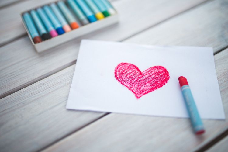 Make a personal card for your valentine!