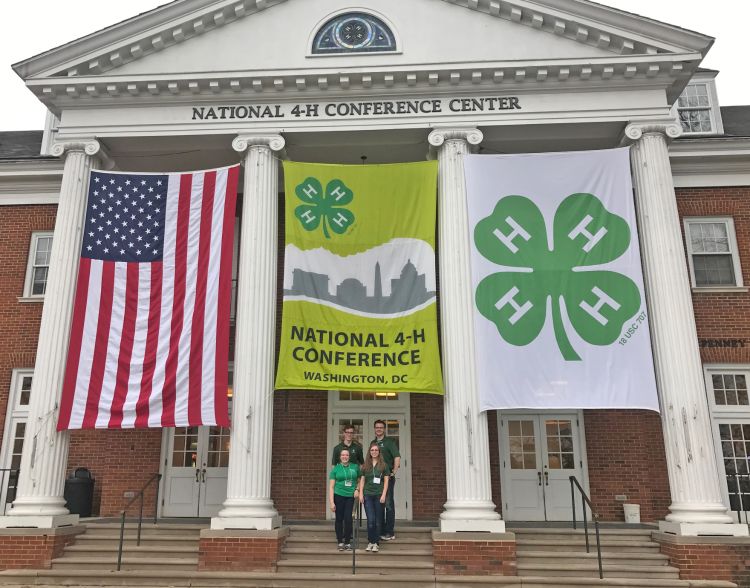 Michigan 4-H members pose for a photo at the 2017 National 4-H Conference. L-R (back row): Nathan Thorn, Tom Purves. L-R (front row): Piper Pantalone, Anne Thompson.