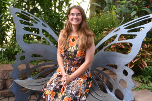 Featured Entomology undergrad student Anne Johnson