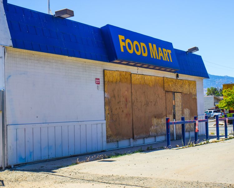 Food Mart out of business.