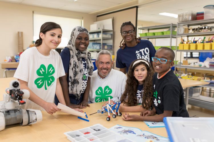 4-h members pose for a picture