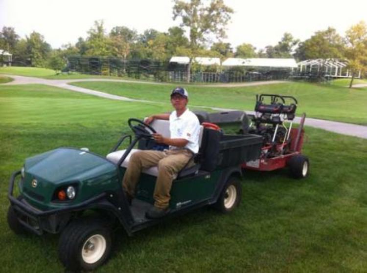 China Turfgrass Student Intern Operating Vehicle