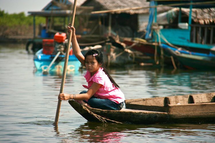 Tonle Sap, credit, Chris Berdik, New York Times