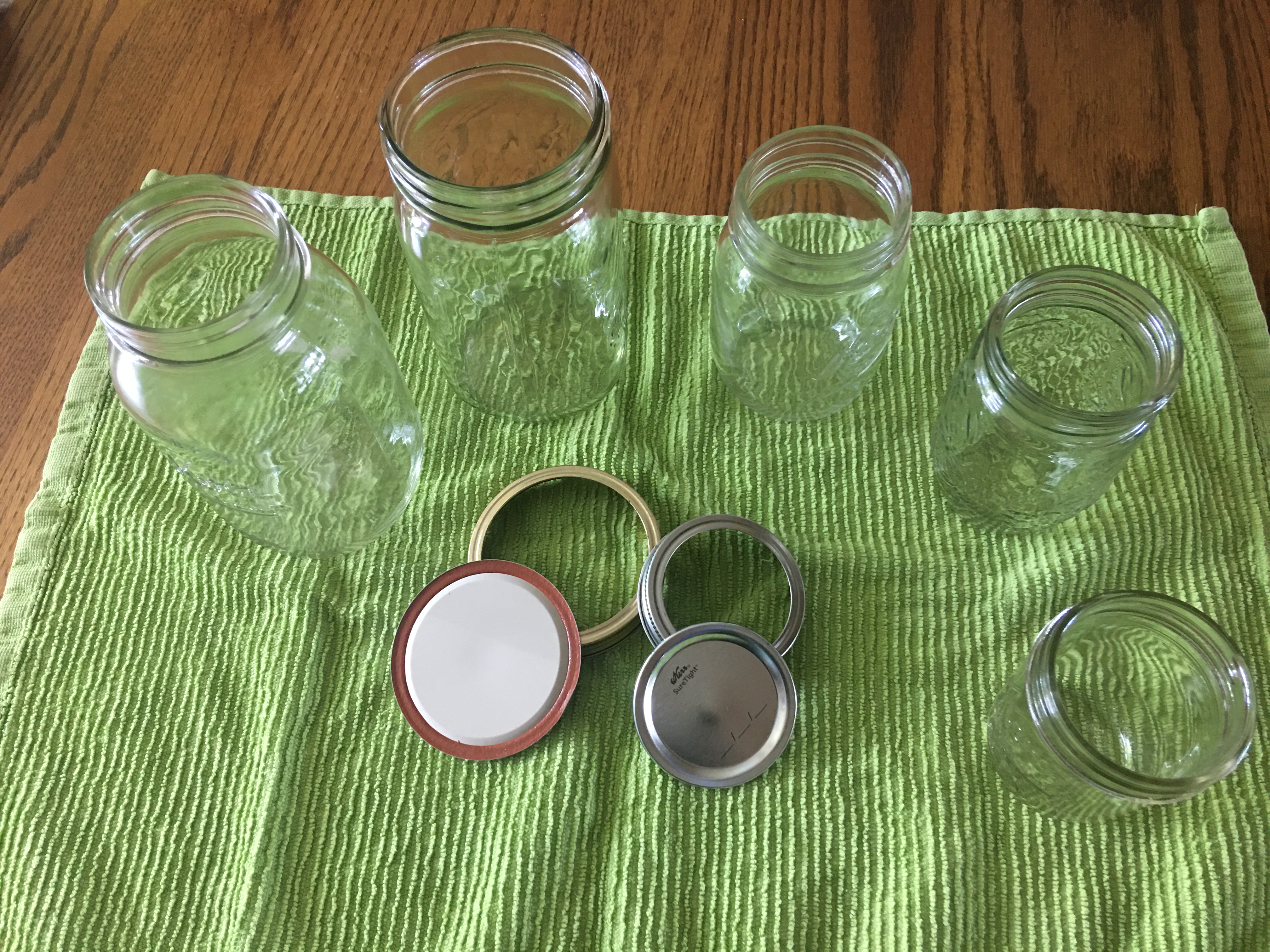 Safety Seal 1/2 gallon Canning jar(JAS) Safety Seal 1/2 gallon Canning jar(JAS)