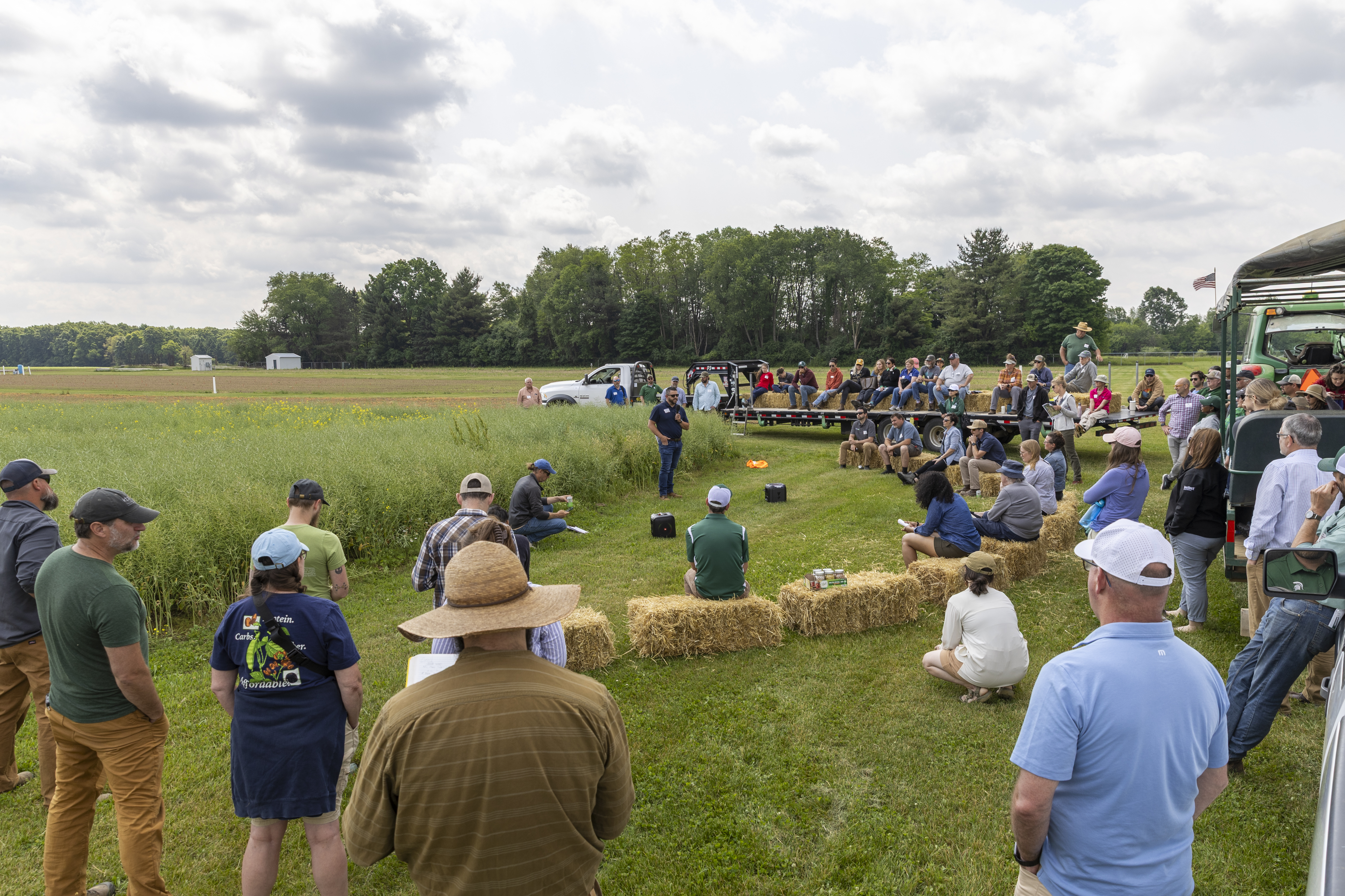 20250611_FoodGrainsFieldDay-04.jpg
