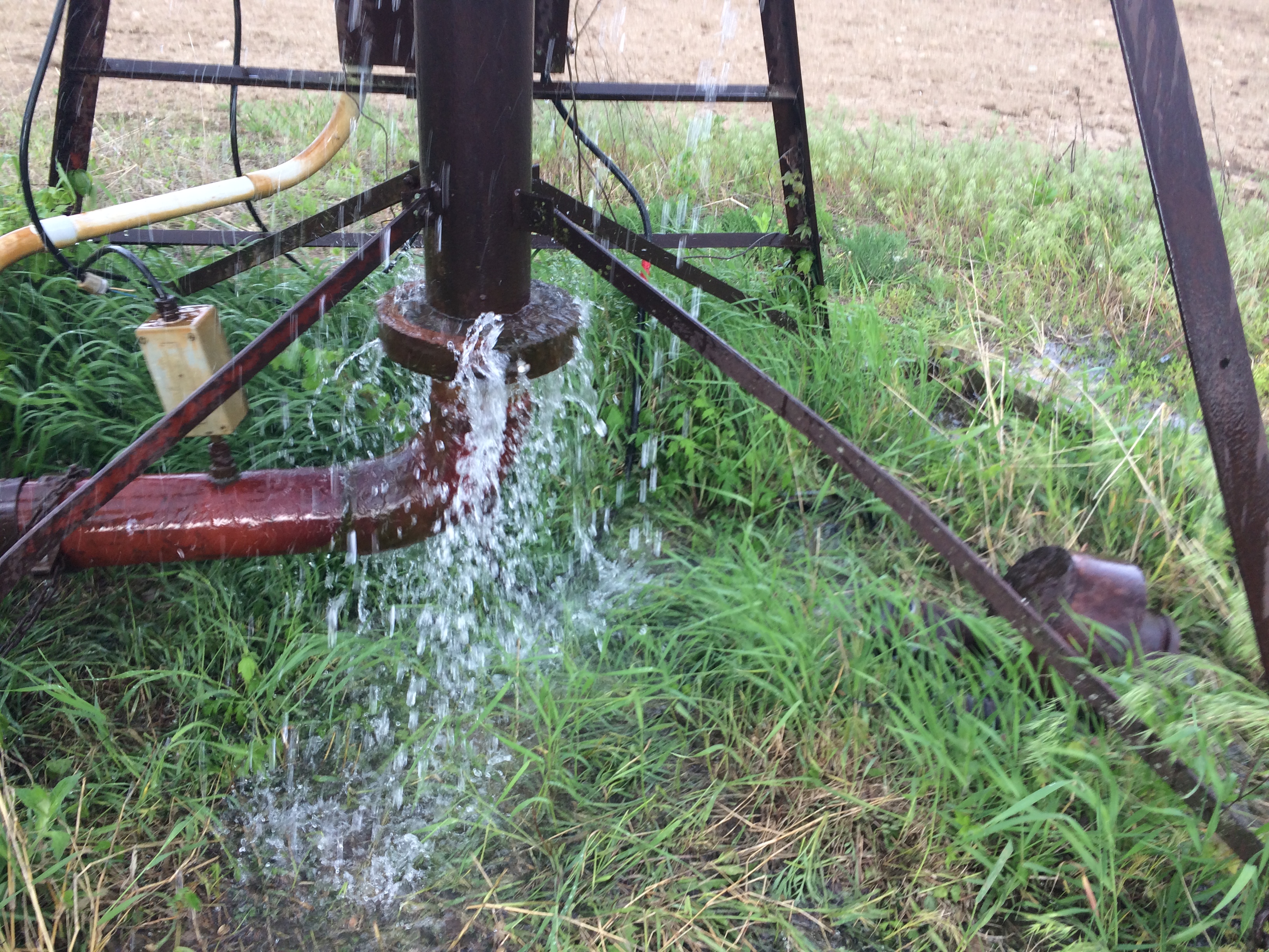 Irrigator with a leak