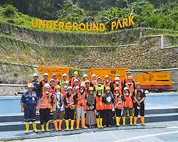 The participants got an opportunity to visit the mine and mine operations.