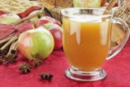apple cider and apples