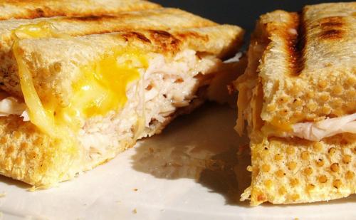 GRILLED CHEESE SANDWICH