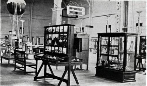 Meteorology equipment circa 1913 image.