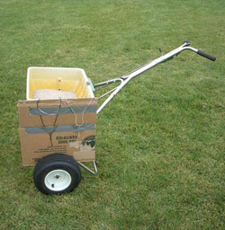 Fertilizer spreader Fertilizer spreader